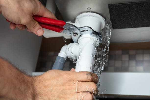 Best Basement water damage restoration  in Fairview, CA